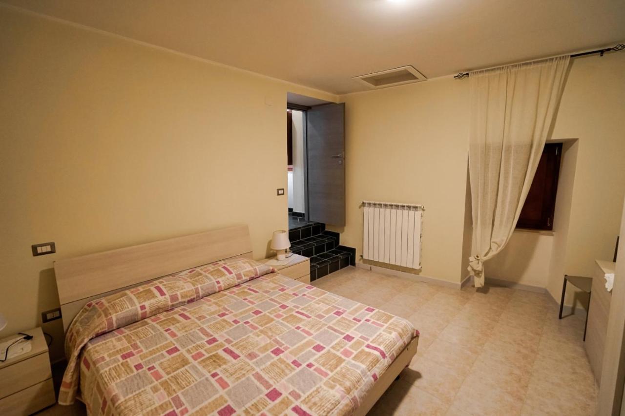 Casa Vacanza Centro Storico Fornelli Exteriör bild